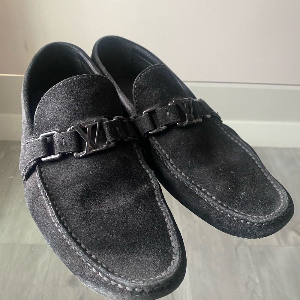 Mens Louis Vuitton black suede loafer shoes in size 6